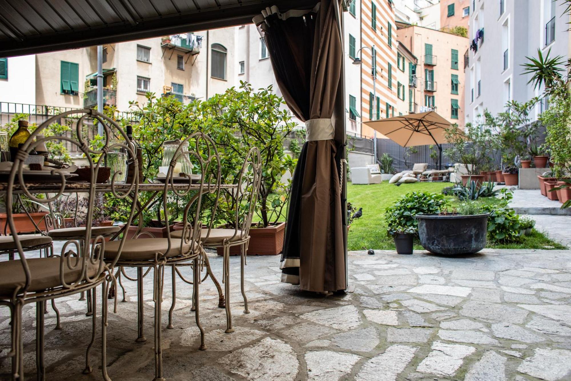 Giardino In Centro Storico -Appartamento Con Giardino, Genova Centro Storico, Acquario Kültér fotó